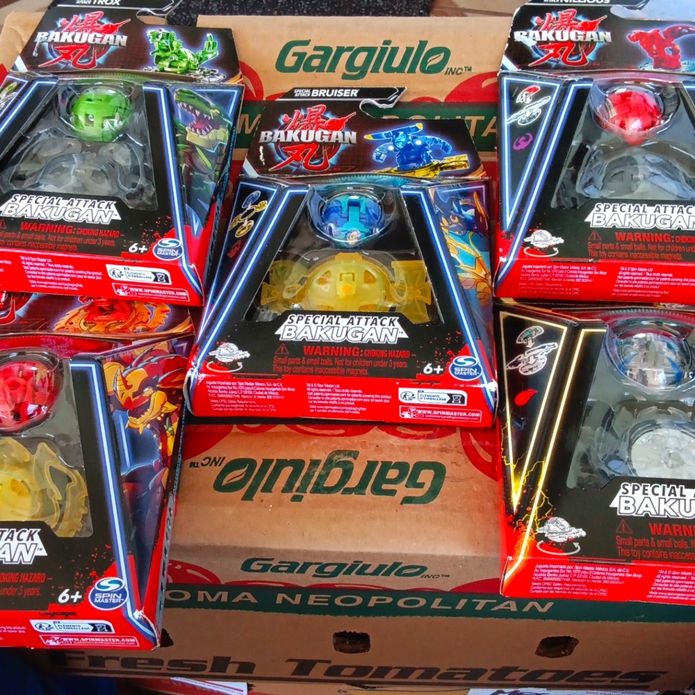 NIB Bundle Of 5  Bakugan Special Attack Bakugan